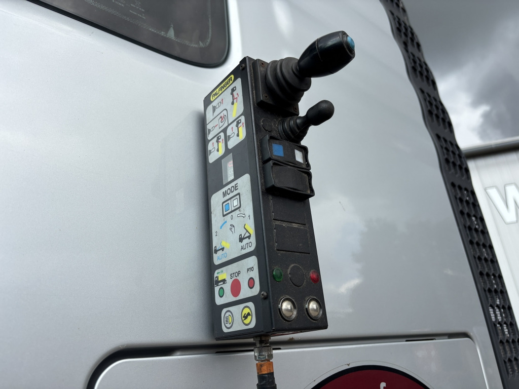 Camión multibasculante MAN TGX 26.460 / 6x2-4 BL