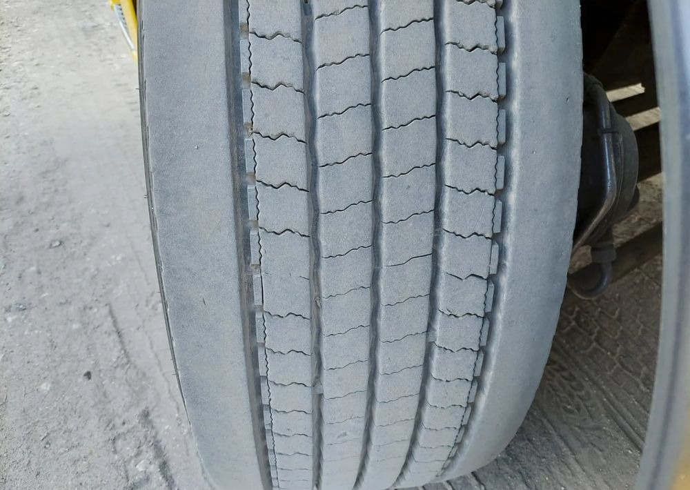 Camión multibasculante MAN TGX 26-500 Hakowiec oś skrętna