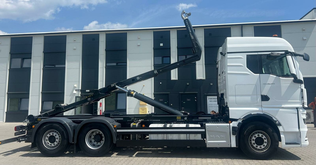 Camión multibasculante MAN TGX 26.520 6x2 Abrollkipper MEILLER RS 21.70