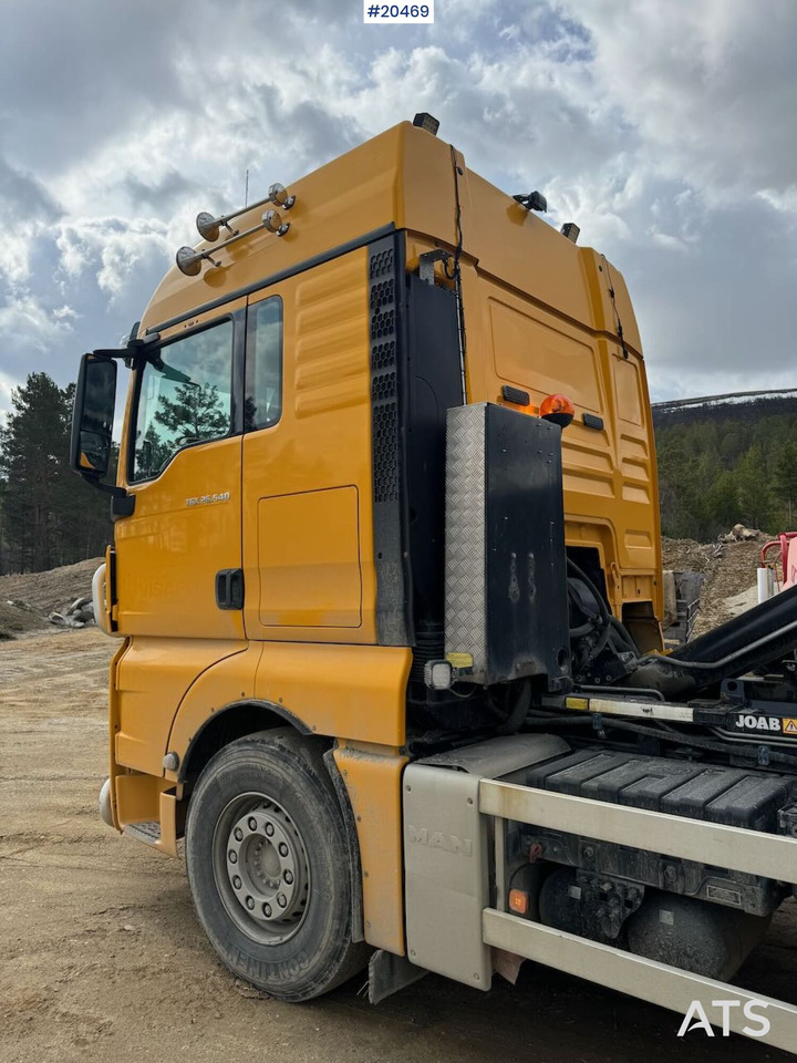 Camión multibasculante MAN TGX 26.540