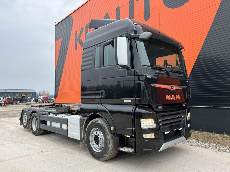 Camión multibasculante MAN TGX 26.580 6x2 PALFINGER T 20 ton / L=5400 mm / XLX CAB / INTARDER