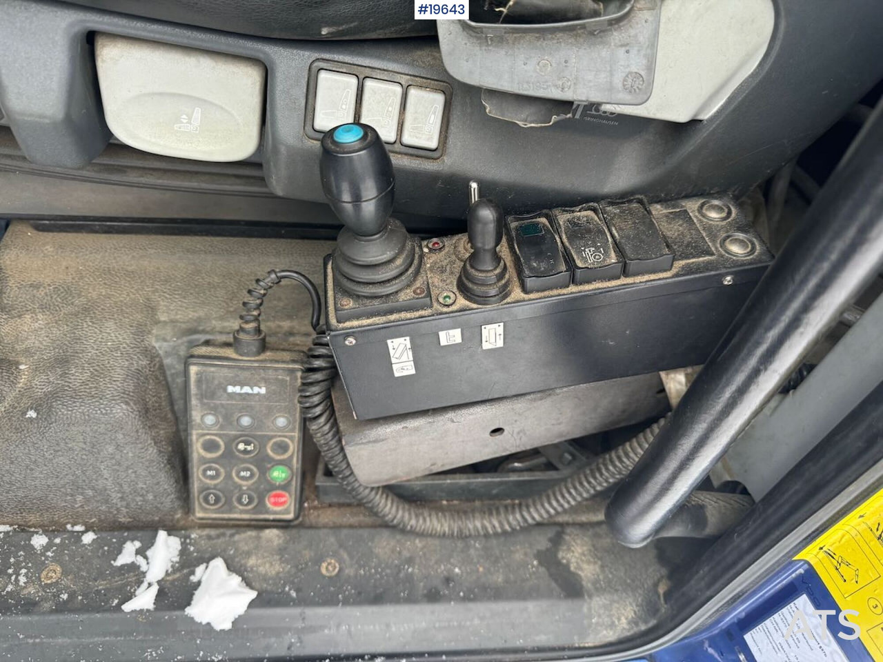 Camión multibasculante MAN TGX 33.680 Krokbil med Palift Krok