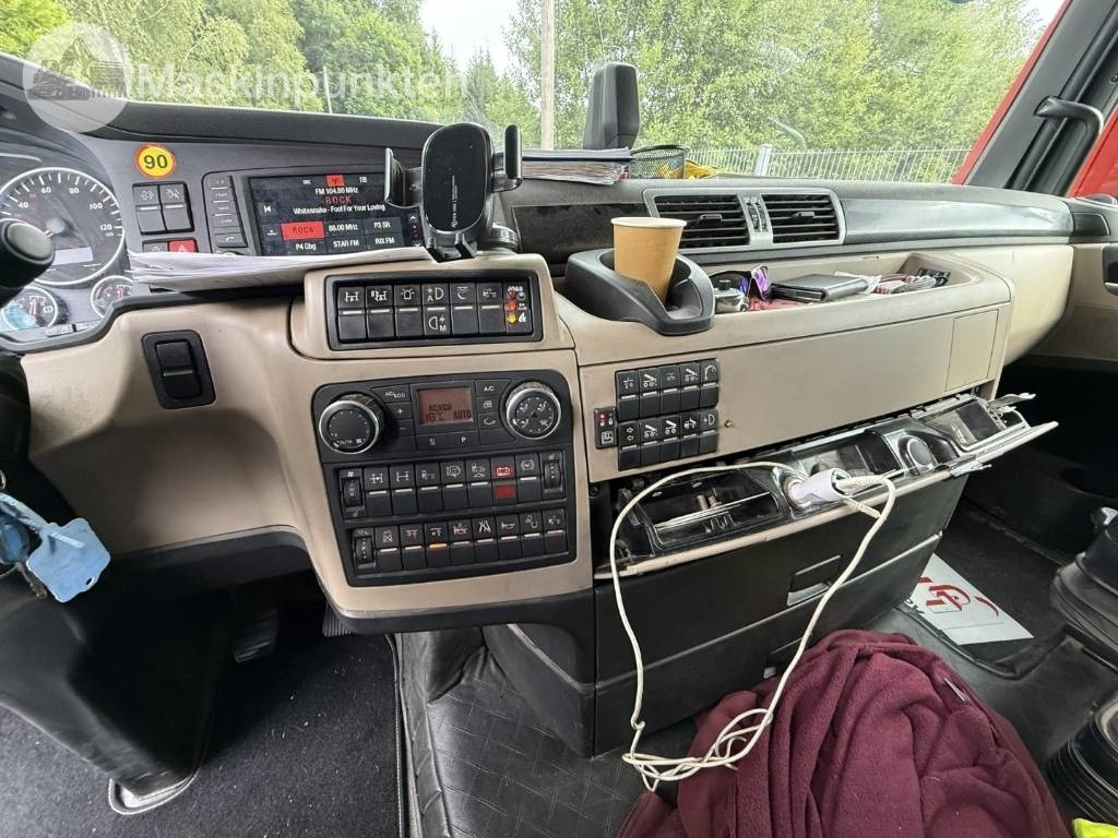 Camión multibasculante MAN TGX 35.500 EKIPAGE