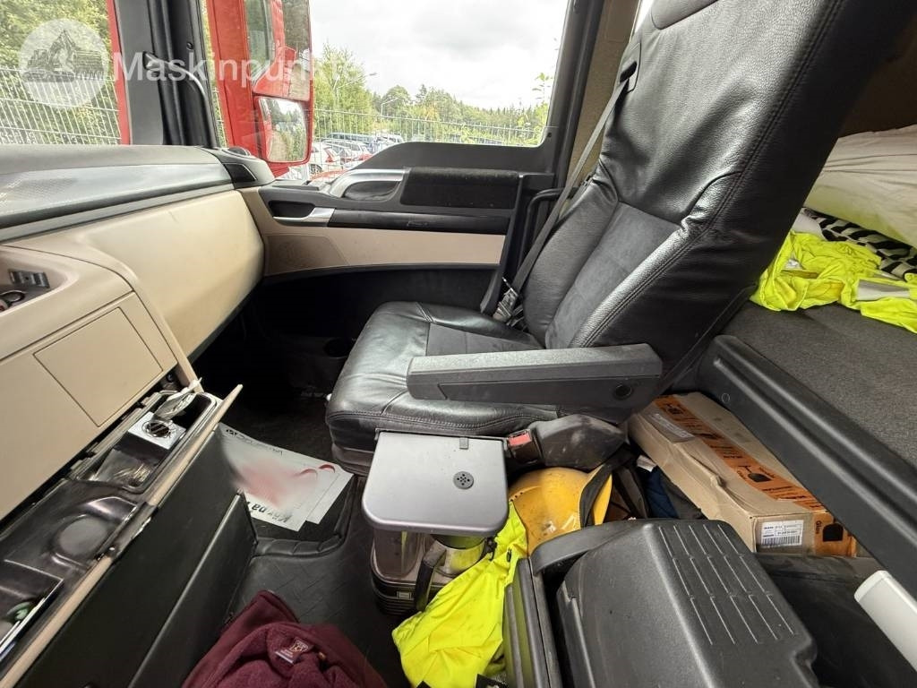 Camión multibasculante MAN TGX 35.500 EKIPAGE