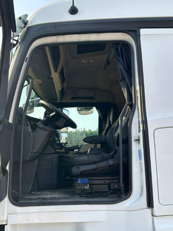 Camión multibasculante MERCEDES ACTROS 25.51 SCARRABILE