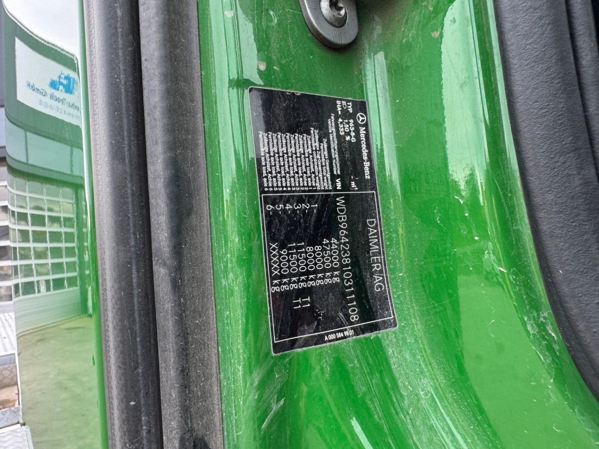 Camión multibasculante MERCEDES Arocs 4453 10x4 Mobas