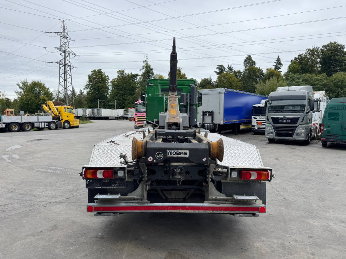 Camión multibasculante MERCEDES Arocs 4453 10x4 Mobas