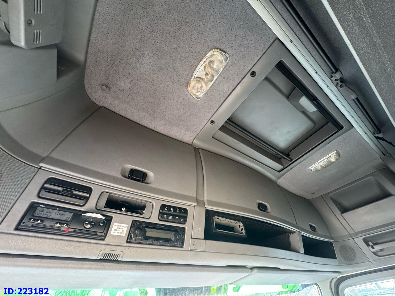 Camión multibasculante MERCEDES-BENZ Actros 2551 8x2 V8 Retarder