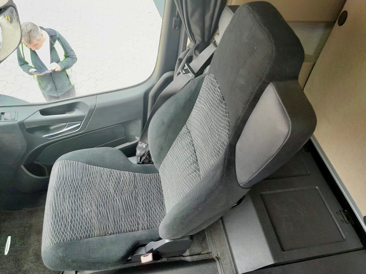 Camión multibasculante MERCEDES-BENZ Arocs 3553 4 Achsen Tridem