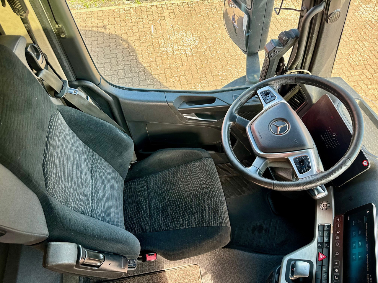 Camión multibasculante MERCEDES-BENZ Arocs 3553 4 Achsen Tridem