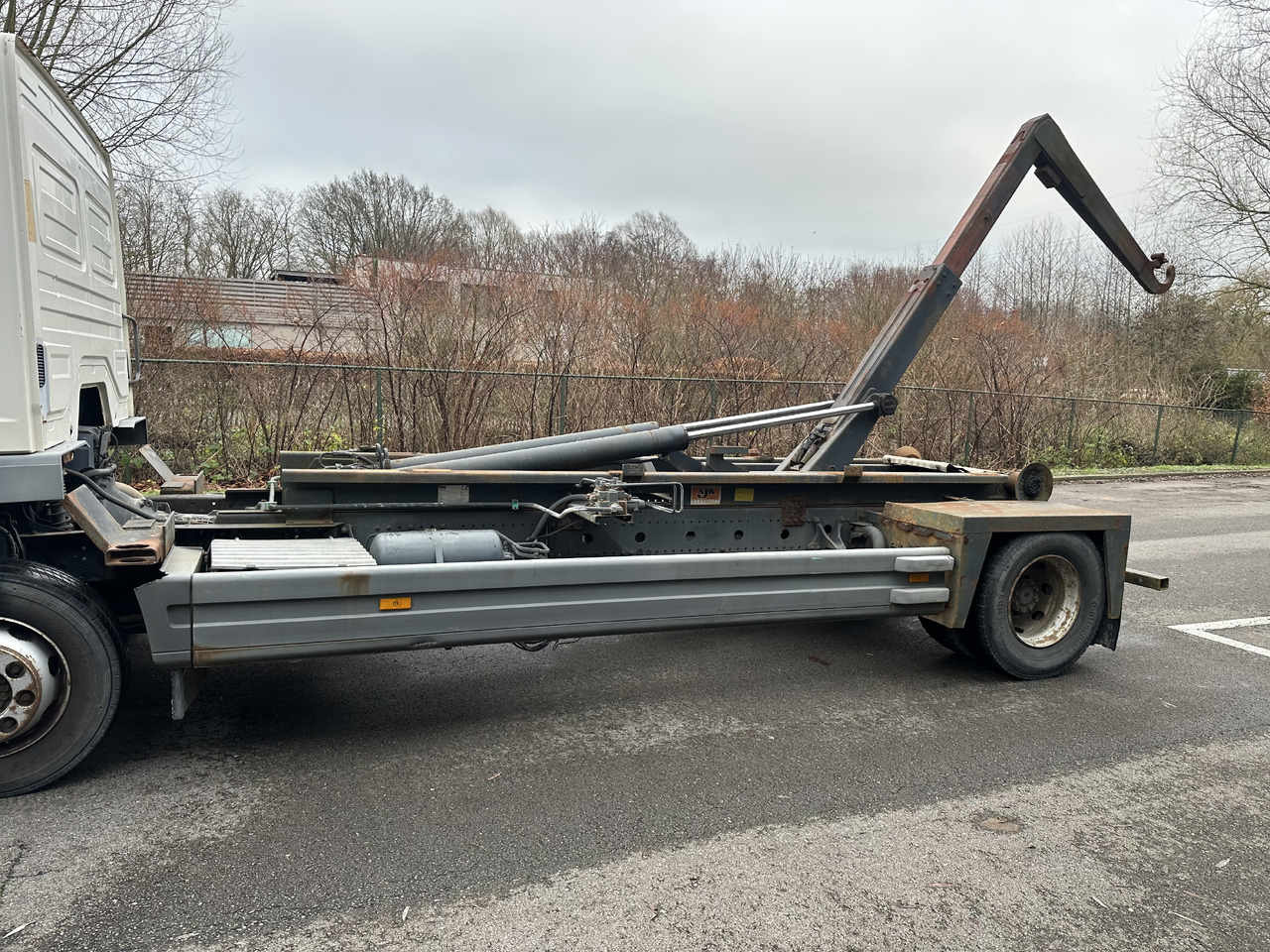 Camión multibasculante MERCEDES-BENZ Atego