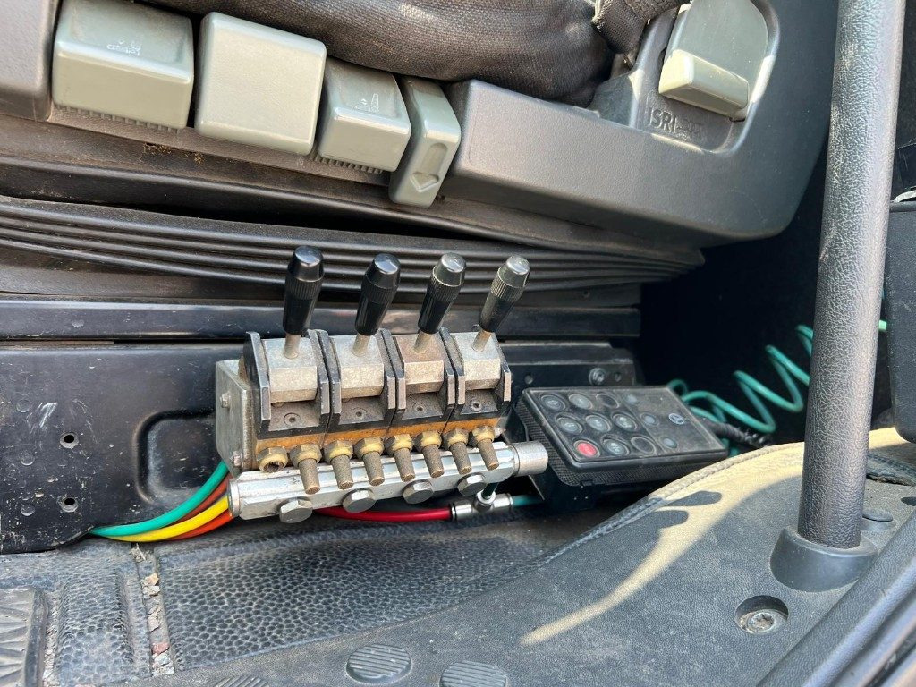 Camión multibasculante MERCEDES-BENZ MERCEDES ACTROS 25.41 SCARRABILE