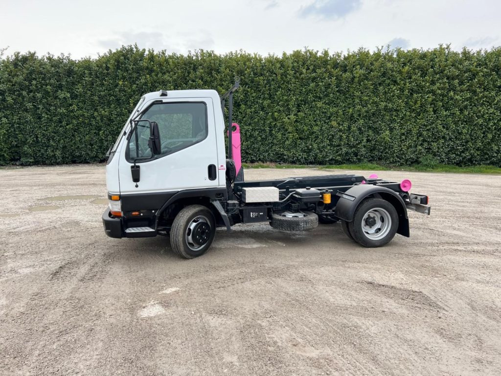 Camión multibasculante MITSUBISHI CANTER 3.0 SCARRABILE