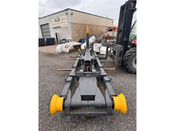 Camión multibasculante  Marell Abrollkipperaufbau  3 Achser