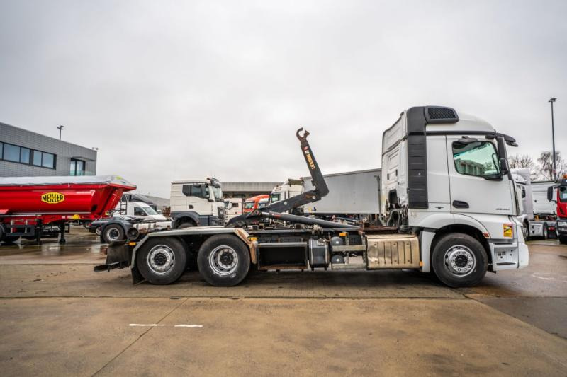 Camión multibasculante Mercedes ACTROS 2540 +MULTILIFT XP 20-56