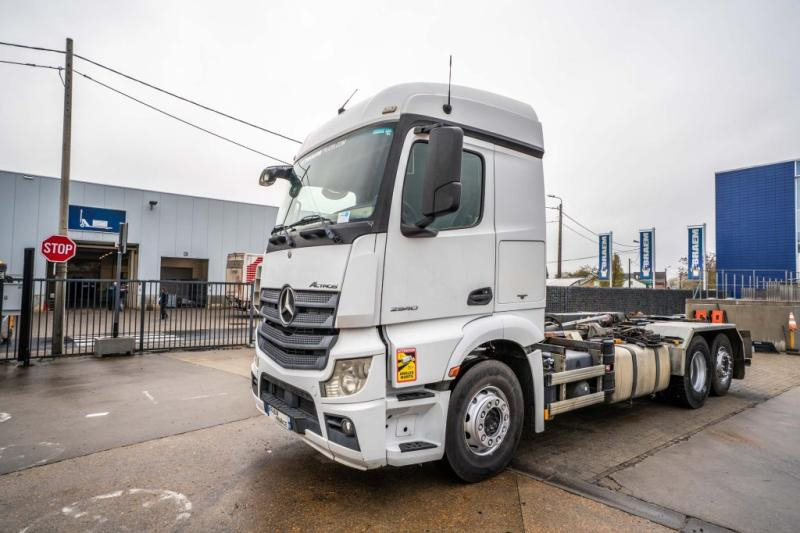 Camión multibasculante Mercedes ACTROS 2540 +MULTILIFT XP 20-56
