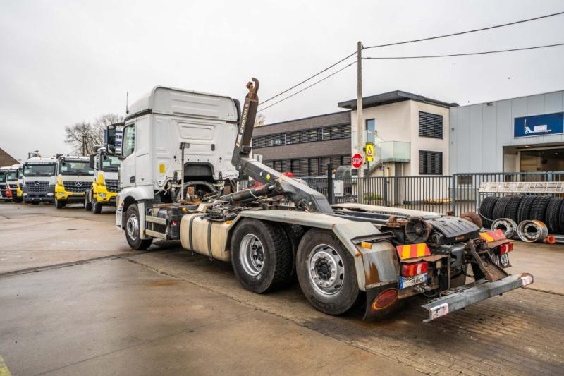 Camión multibasculante Mercedes ACTROS 2540 +MULTILIFT XP 20-56