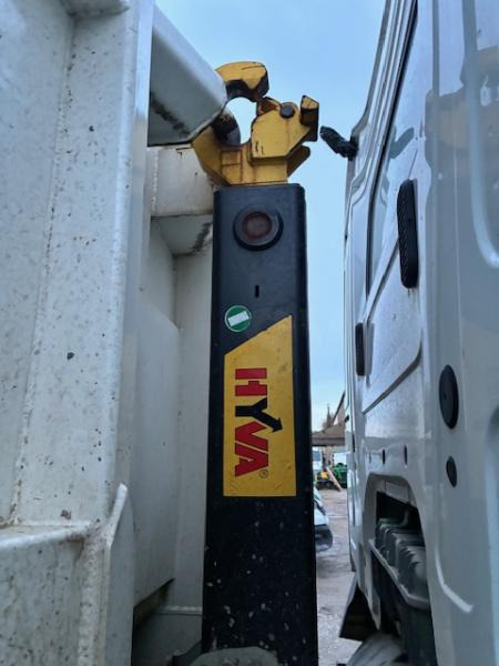 Camión multibasculante Mercedes ACTROS 2546