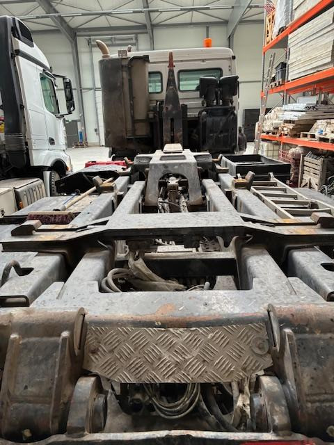 Camión multibasculante Mercedes ACTROS 4141