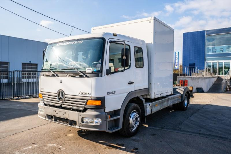 Camión multibasculante Mercedes ATEGO 1223