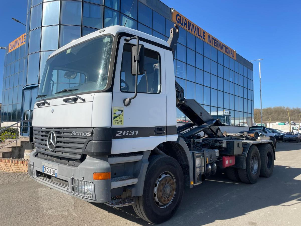 Camión multibasculante Mercedes Actros 2631