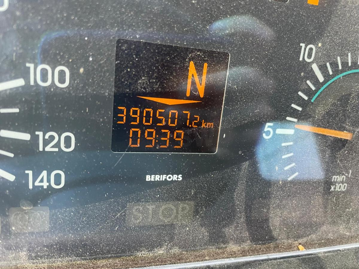 Camión multibasculante Mercedes Actros 2631