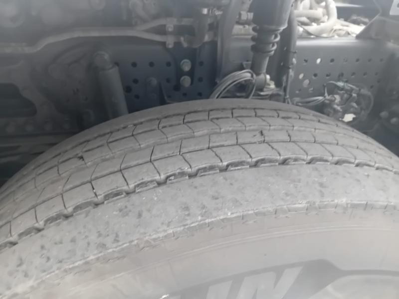 Camión multibasculante Mercedes Antos 2643