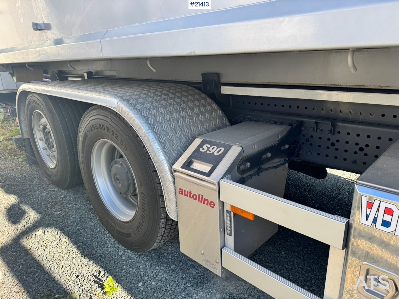 Camión multibasculante Mercedes Arocs 2543