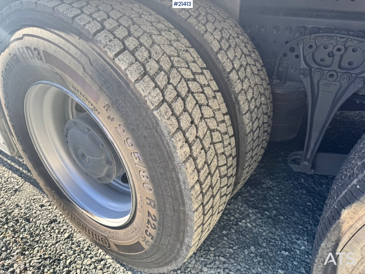 Camión multibasculante Mercedes Arocs 2543