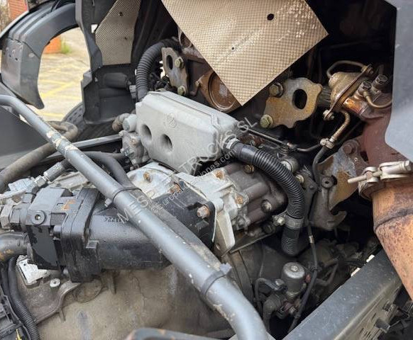 Camión multibasculante Mercedes Arocs 2643