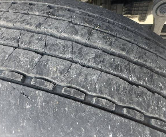 Camión multibasculante Mercedes Arocs 2645 K