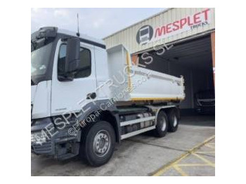 Camión multibasculante Mercedes Arocs 3346