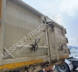 Camión multibasculante Mercedes Arocs 3346