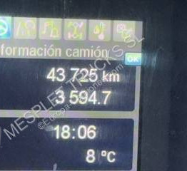 Camión multibasculante Mercedes Arocs 3346