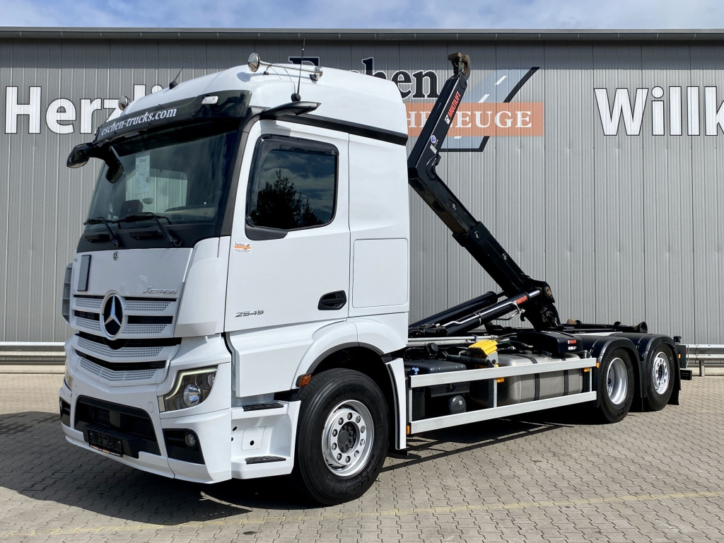 Camión multibasculante Mercedes-Benz 2545 L 6x2 Actros MP5