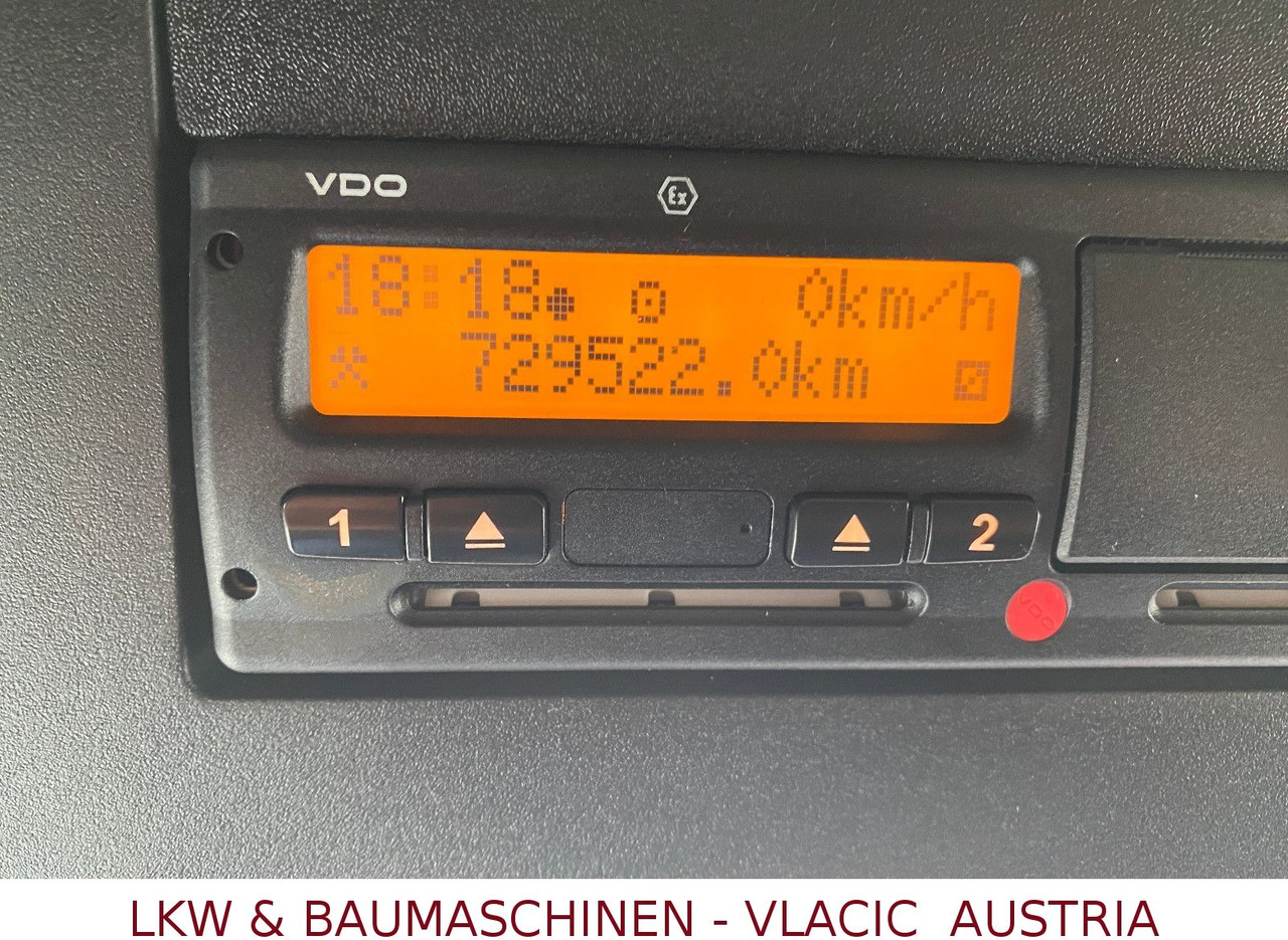 Camión multibasculante Mercedes-Benz 2563