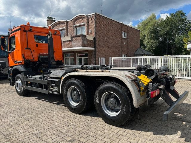 Camión multibasculante Mercedes-Benz 2651 Arocs MEILLER RK2060 Abroller 6x4