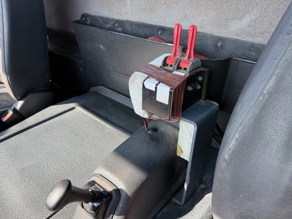 Camión multibasculante Mercedes-Benz 916 Atego EURO 4