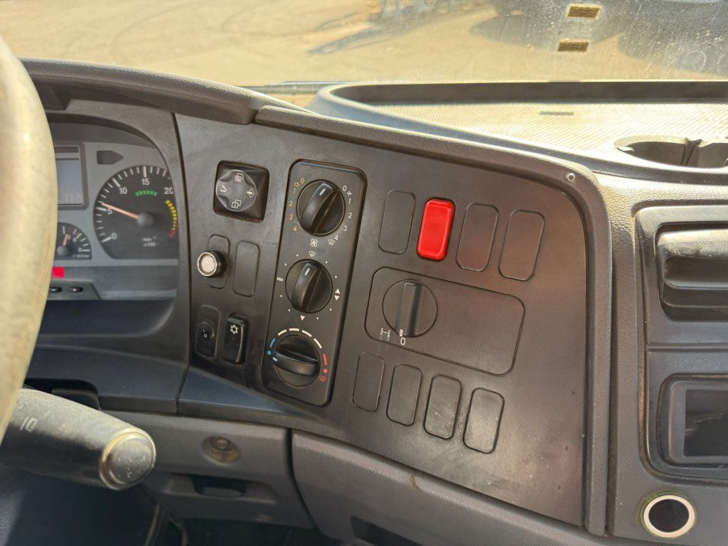 Camión multibasculante Mercedes-Benz 916 Atego EURO 4