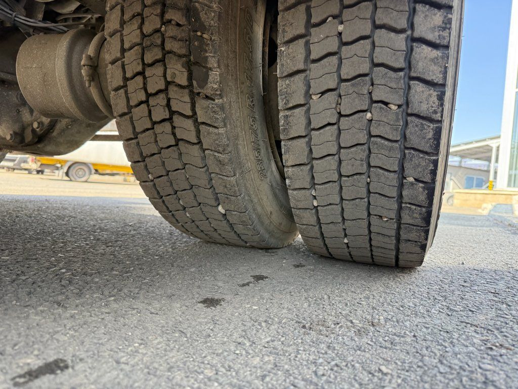 Camión multibasculante Mercedes-Benz 916 Atego EURO 4