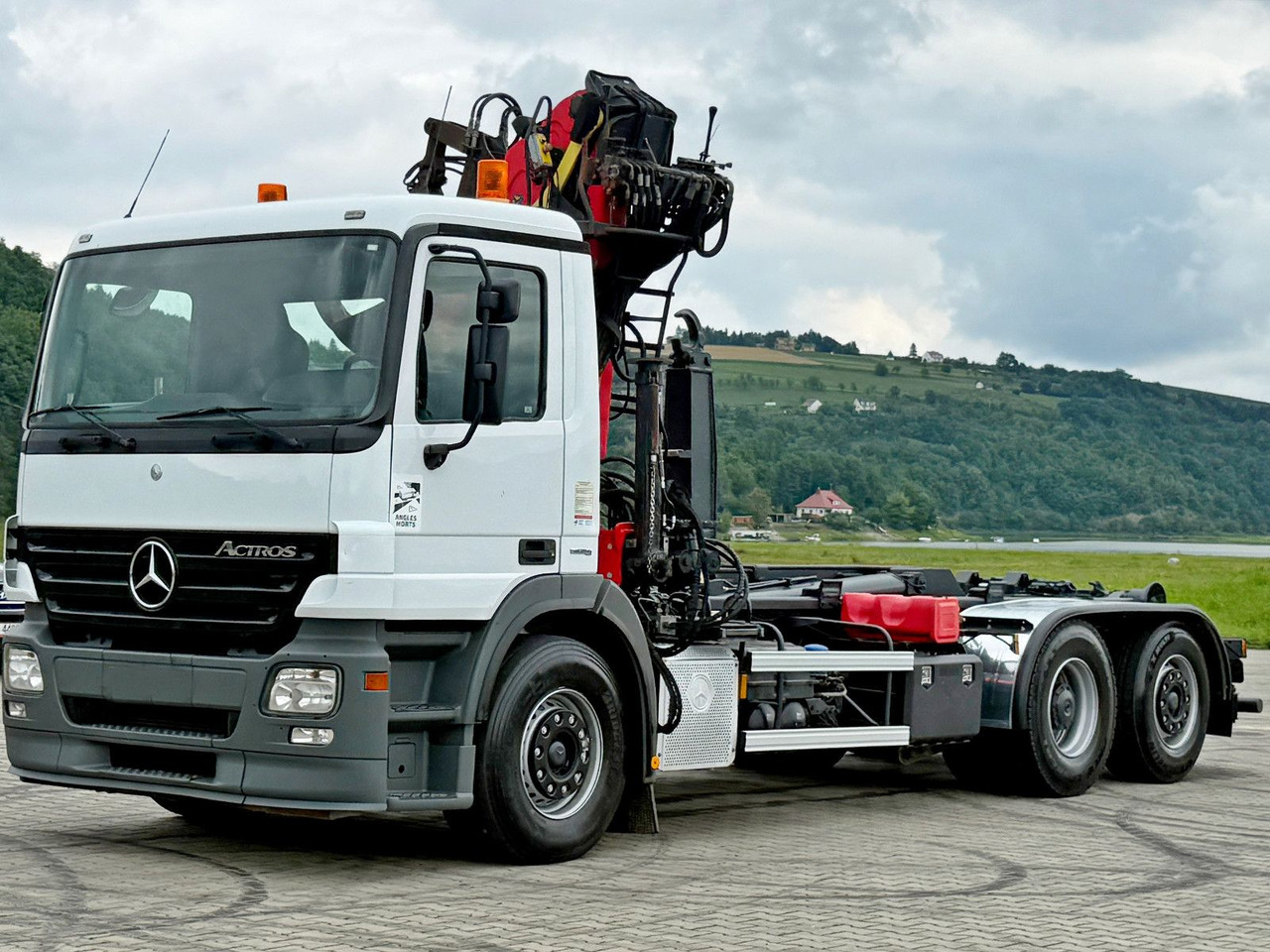 Camión multibasculante Mercedes-Benz ACTROS 2541 * ABROLLKIPPER * EPSILON E140Z81*TOP