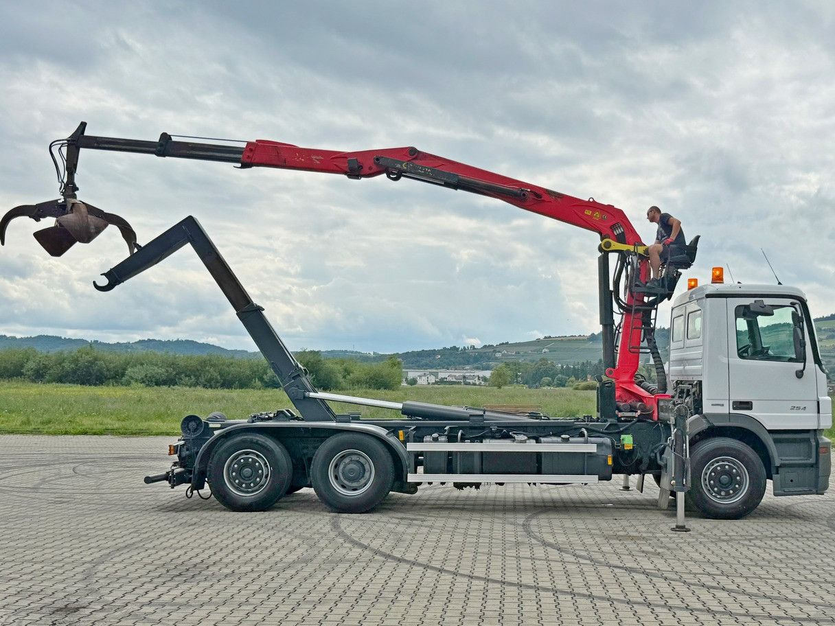 Camión multibasculante Mercedes-Benz ACTROS 2541 * ABROLLKIPPER * EPSILON E140Z81*TOP