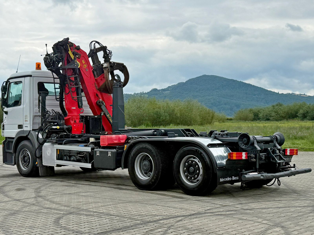 Camión multibasculante Mercedes-Benz ACTROS 2541 * ABROLLKIPPER * EPSILON E140Z81*TOP