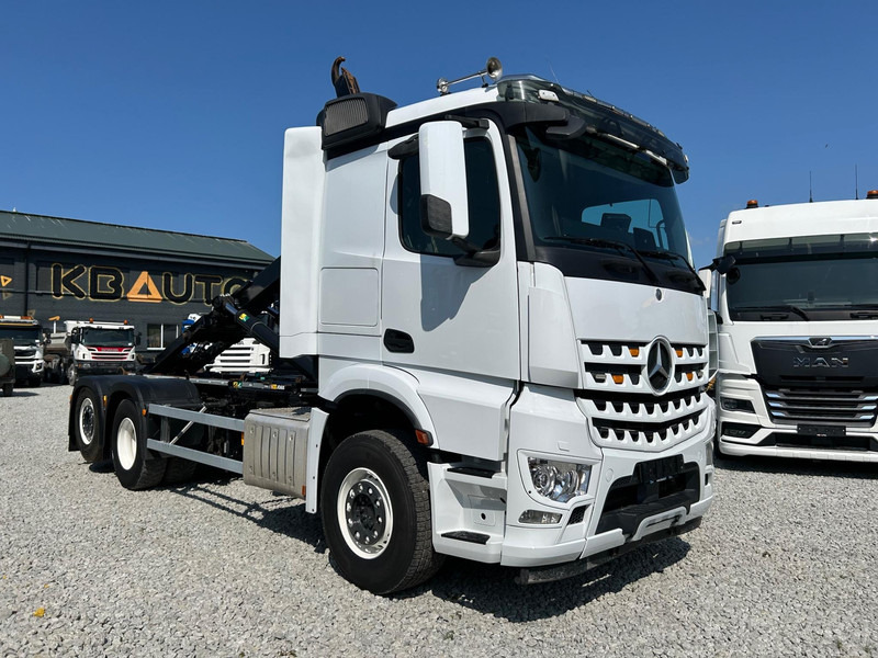 Camión multibasculante Mercedes-Benz AROCS + JOAB 20t | TULOSSA