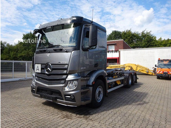 Camión multibasculante Mercedes-Benz Actros 2545 Hook lift truck 6x2