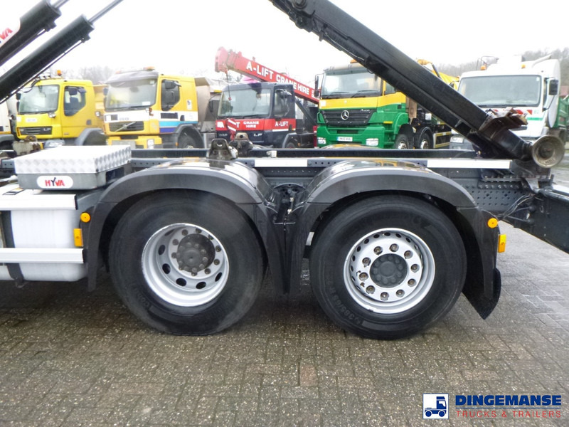 Camión multibasculante Mercedes-Benz Actros 2843 6x2 Hyva container hook 20t