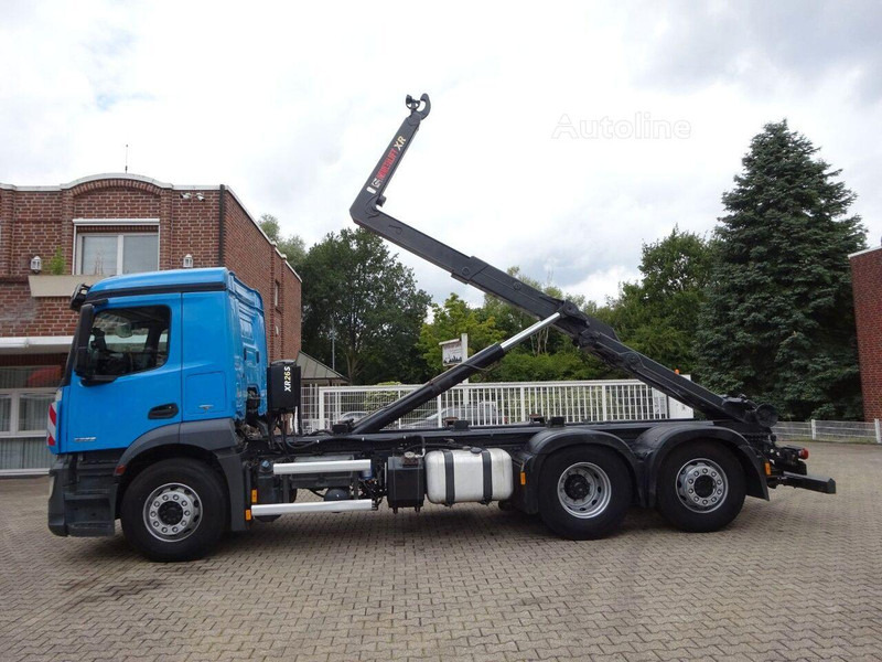 Camión multibasculante Mercedes-Benz Antos 2533 - Hook lift truck 6x2