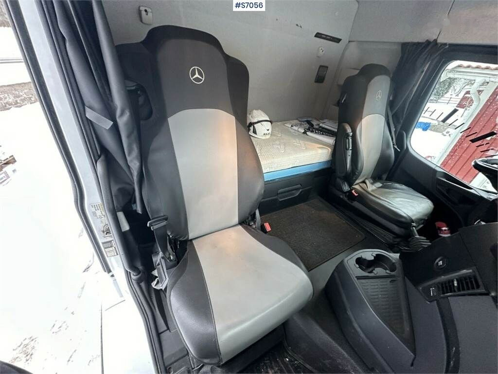Camión multibasculante Mercedes-Benz Arocs