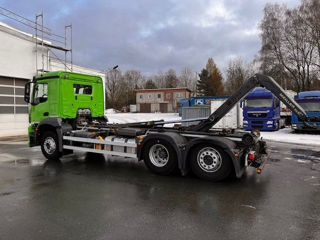 Camión multibasculante Mercedes-Benz Arocs 2643 Mit Meiller Abrollkipper Top