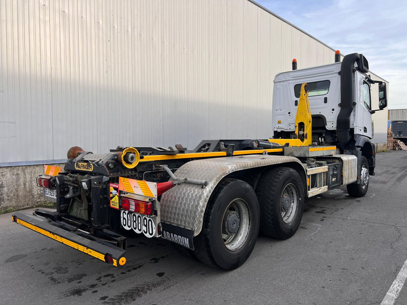 Camión multibasculante Mercedes-Benz Arocs 2645